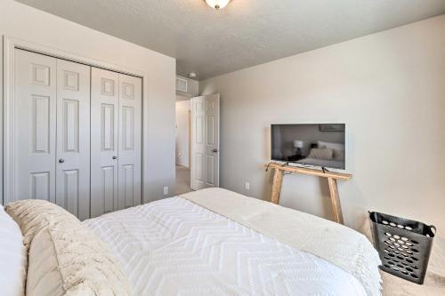 Stunning Nampa Home Nearby Park With Fire Pit!