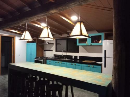 Villa Santorini Praia Do Rosa Com Piscina E Jacuzzi