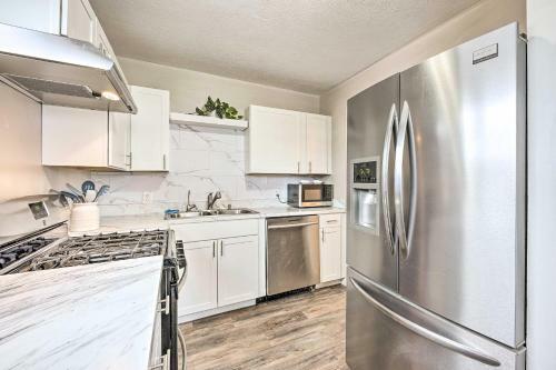 Modern South Bend Getaway About 3 Mi To Downtown