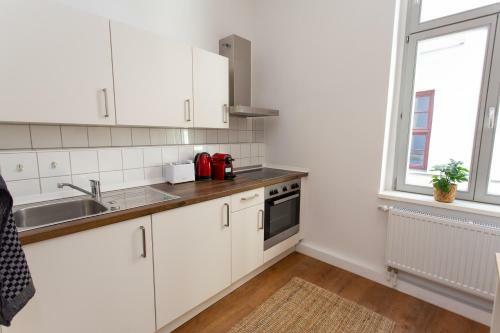 Full House Apartment Hotel