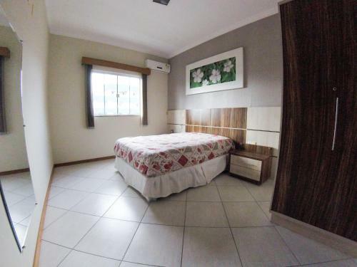 Apartamento A004 - Cobertura Duplex Praia De Bombas - Ed Victory