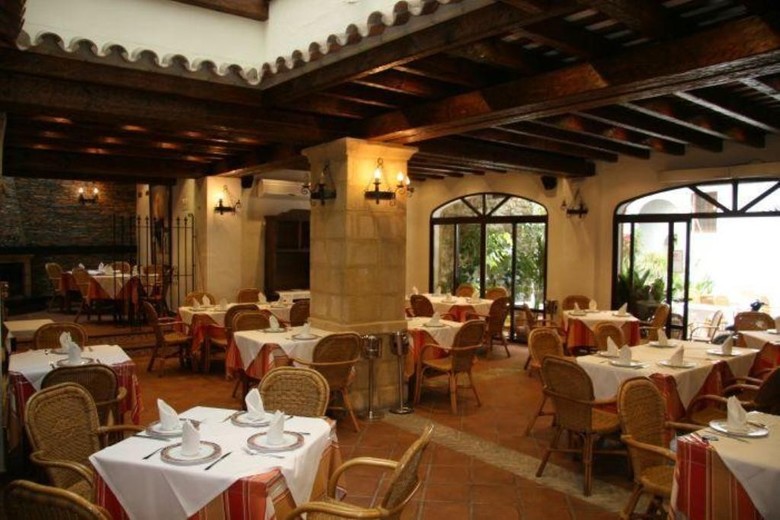 Hostal Torre De Guzm�n