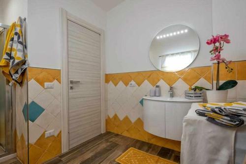 Villa Mugoni Per 5 Persone Con Patio E Piscina E Spa