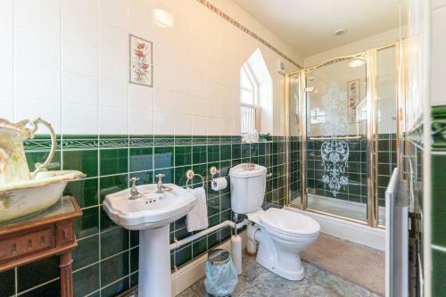 Beautiful Country Cottage For 8 - Great Staycation