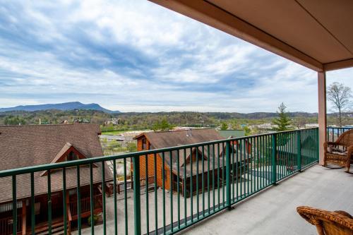 The Bear Paw Palace Mtn View And Community Pools