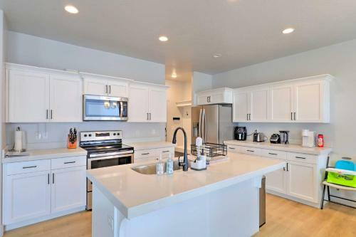 Pet-friendly American Fork Home With Mtn Views!