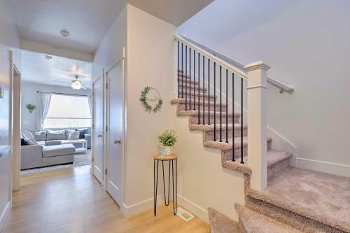 Pet-friendly American Fork Home With Mtn Views!