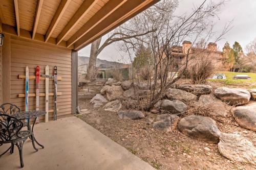 Apartamento Chic Eden Condo With Pool Access Less Than 5 Mi To Ski!