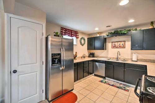 Bristol Escape With Patio, 2 Mi To Downtown!