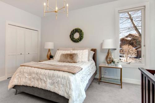 Glamorous Gallivan Loop