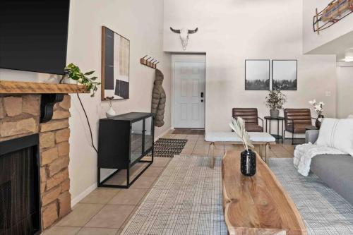 Apartamento Cozy Top Floor Condo With Mountain Views