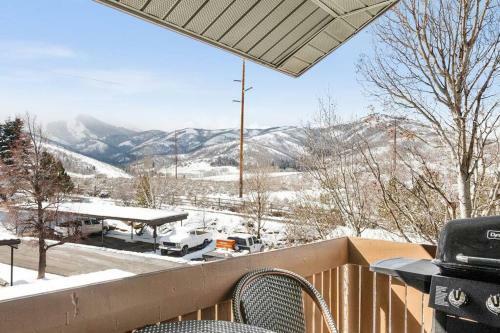 Apartamento Cozy Top Floor Condo With Mountain Views