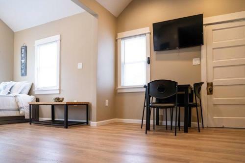 Hidden Beach Town Gem Hideaway