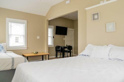 Hidden Beach Town Gem Hideaway