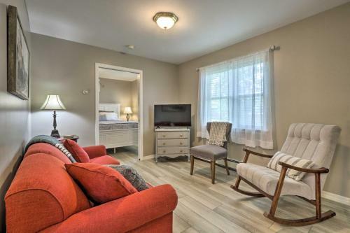 Centrally Located South Hill Apartment With Tv!