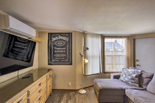 Downtown Sheboygan Apartment With Private Deck!