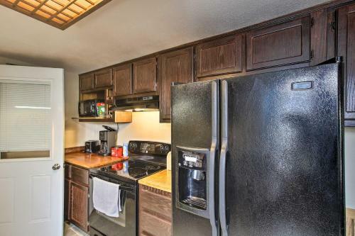 Downtown Sheboygan Apartment With Private Deck!