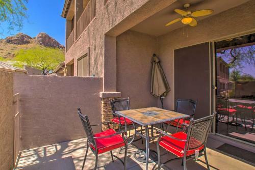 Gold Canyon Town Home With Community Amenities!