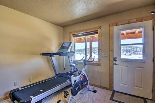 Whistling Woods Cabin Beautiful Meadow Views