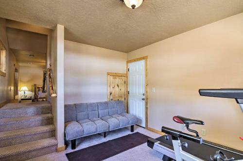 Whistling Woods Cabin Beautiful Meadow Views