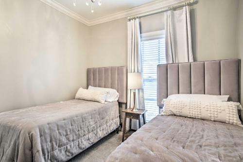 Dreamy Prairieville Townhome With Deck And Yard!