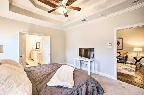 Dreamy Prairieville Townhome With Deck And Yard!