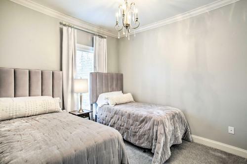 Dreamy Prairieville Townhome With Deck And Yard!