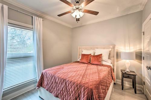 Dreamy Prairieville Townhome With Deck And Yard!