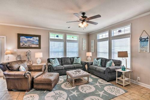 Crystal Beach Coastal Home - Walk To Shore!
