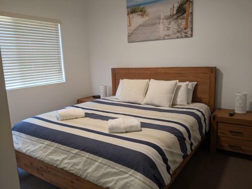 Hotel Moorings Beach Resort