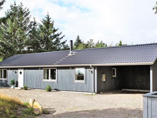 Three-bedroom Holiday Home In Bl�vand 4