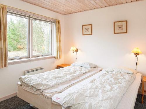 Three-bedroom Holiday Home In Bl�vand 4