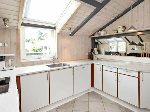 Four-bedroom Holiday Home In Bl�vand 4
