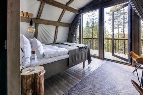 Hotel Haltia Lake Lodge