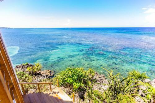 Awesome Over The Water Overlooking West End - Aire Agua Home