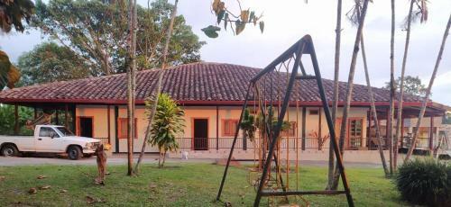 Agroturismo Caba�a Villa Holguin