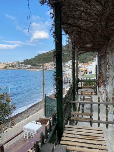 Bed & Breakfast Yali Butik Pansiyon