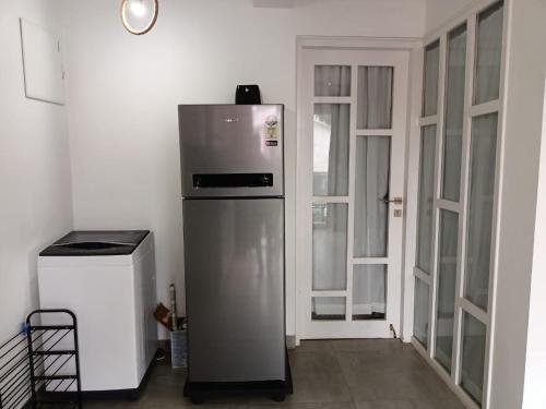 Modern Apartment In Calangute. Smart_spacious_pool