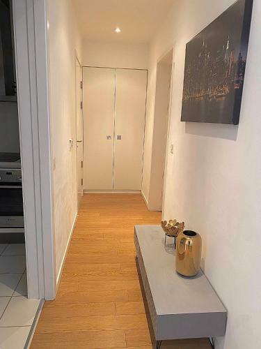Lovely 1 Bedroom Apartment In The Cube, Mailbox