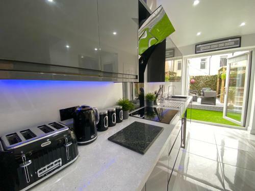New?the Hottub House Blackpool Pleasure Beach