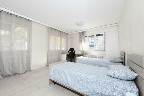 Hostal Swisshomebnb Guest House