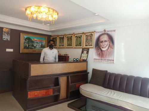 Hotel Rj Inn