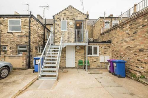 Cosy Two Bedroom Apartment In Excellent Location