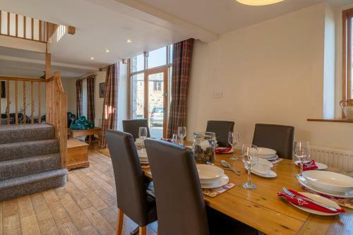 Moorfoot Court Cottages