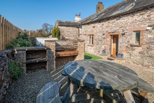 Moorfoot Court Cottages