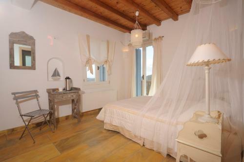 Andros: Luxurious Villa With Private Swimming Pool