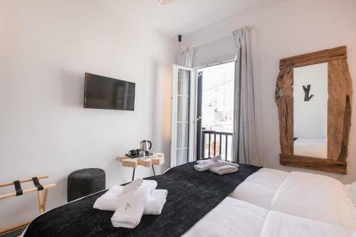 She Mykonos - Luxury Apartments