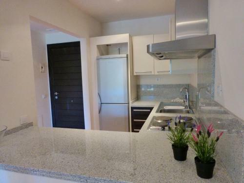 El Casar Apartments