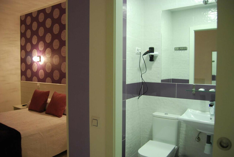 Hostal Petite Maman