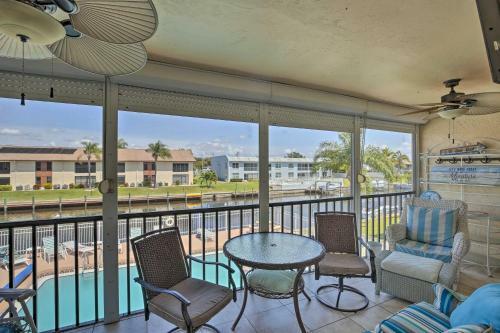 Apartamento Central Cape Coral Condo With Community Pool!